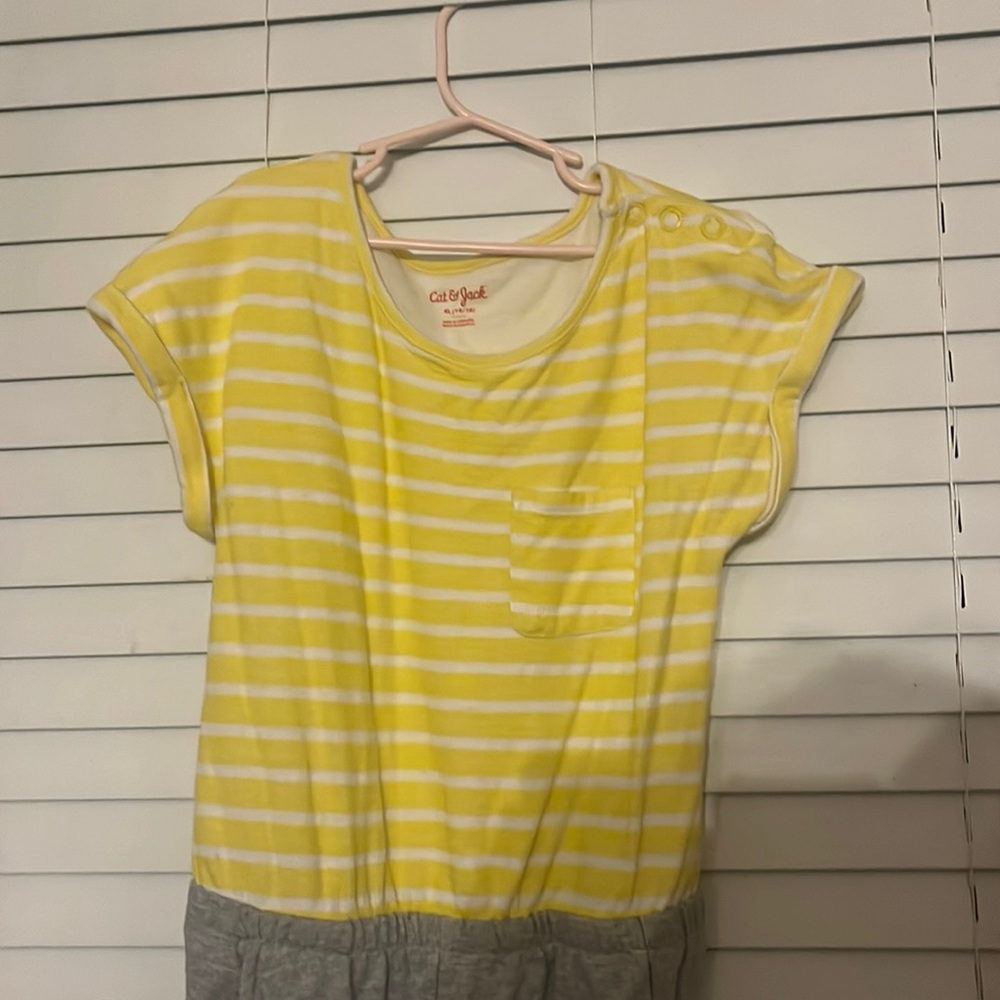 Cute tweens jumper